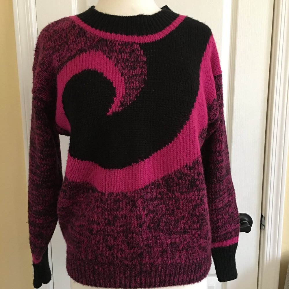 NWOT Western Connection Hot Pink & Black Sweater-M